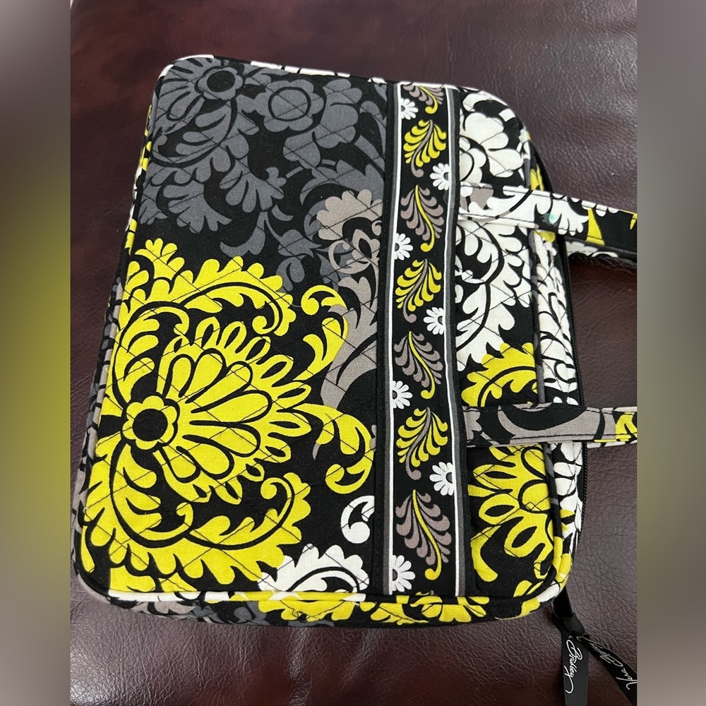 Vera Bradley Good Book or Bible cover, EUC, no signs of wear
